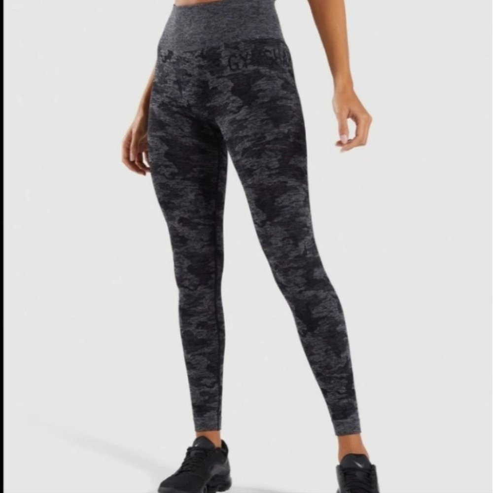 Gymshark Black Camo Seamless Leggings sz  Medium